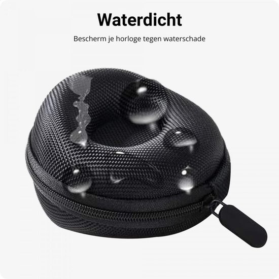 Zwart, rond horlogedoosje met waterdruppels op de buitenkant.
