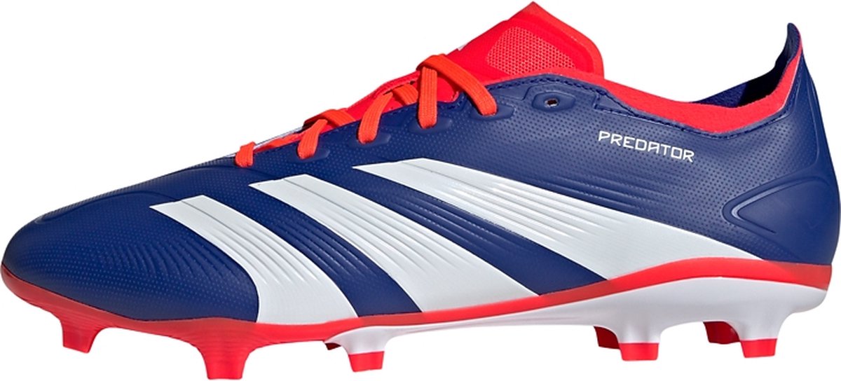 Blauwe adidas Predator League voetbalschoenen met 3D-textuur en rode accenten, maat 44, voor firm ground.