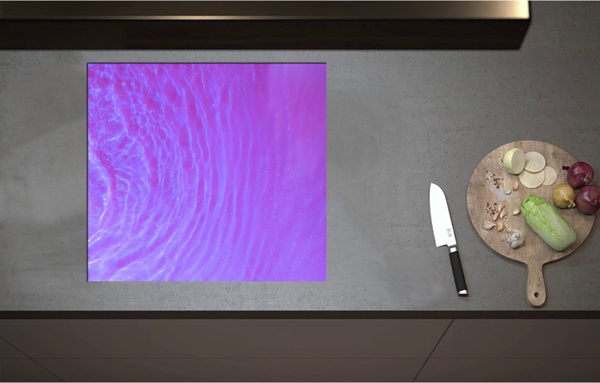 Inductieplaat Beschermer - Bovenaanzicht van Rimpelingen in Paars Water - 60x55 cm - 2 mm Dik - Inductie Beschermer - Bescherming Inductiekookplaat - Kookplaat Beschermer van Wit Vinyl