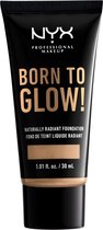 NYX Professional Makeup Born To Glow! Naturally Radiant Foundation - Buff BTGRF10 - Foundation - 30 ml