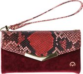 Mobilize - iPhone 6s Hoesje - Velvet Clutch Case Slangen Rood