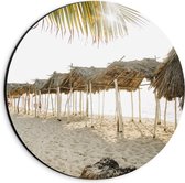 Dibond Wandcirkel - Hutjes op Tropisch Strand - 20x20cm Foto op Aluminium Wandcirkel (met ophangsysteem)