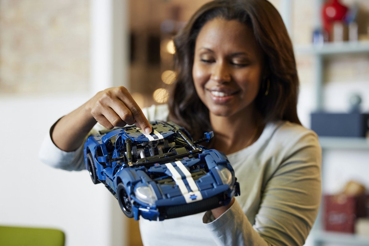 LEGO Technic 2022 Ford GT Auto Supercar Modelbouwpakket voor Volwassenen - 42154 — afbeelding 24