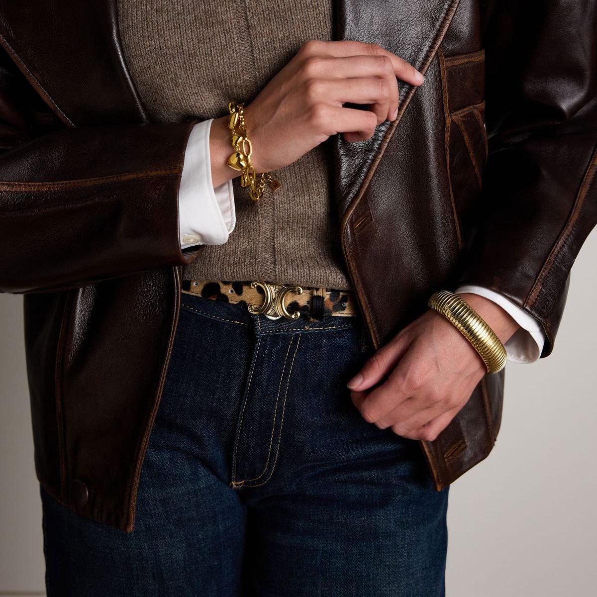 Manfield - Dames - Gouden ribbel statement armband - Maat 1