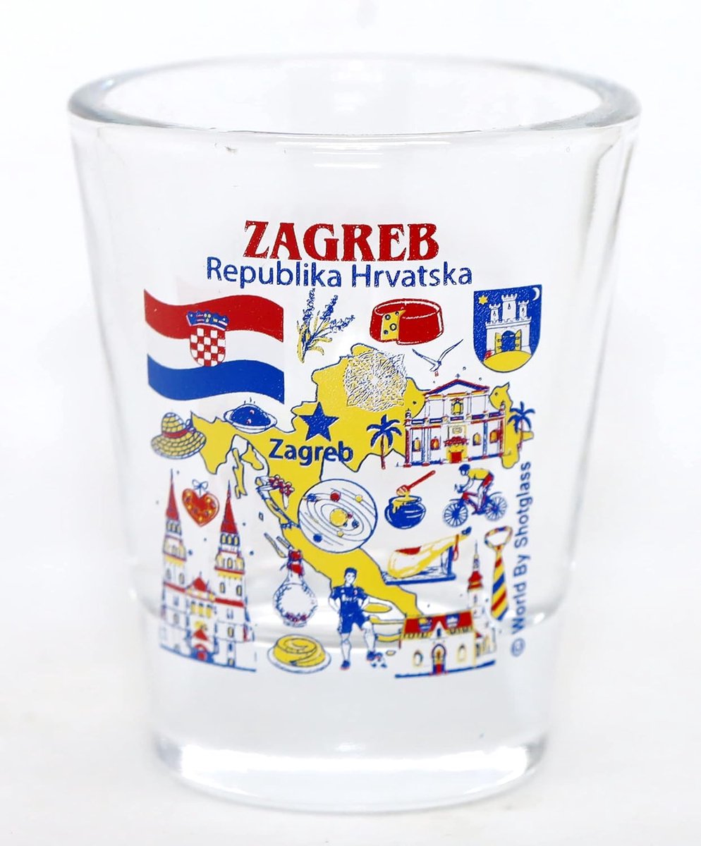 Souvenir shotglas van een grote stad in Kroatië