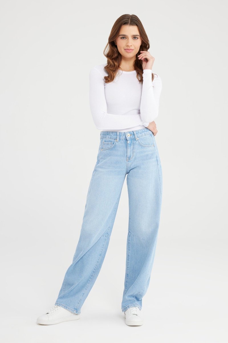 COJ - Clara - Balloon Fit Jeans - Light Blue