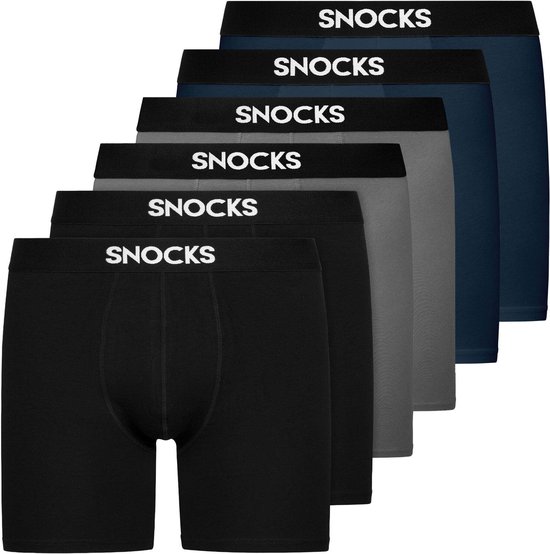 Zes boxershorts van Snocks in verschillende kleuren: zwart, donkergrijs, grijs en donkerblauw, met logo op de zwarte band.