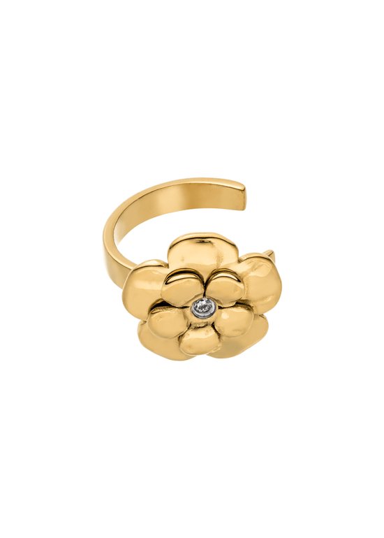 Gouden ring in bloemvorm met een kleine steen in het midden, op een witte achtergrond.