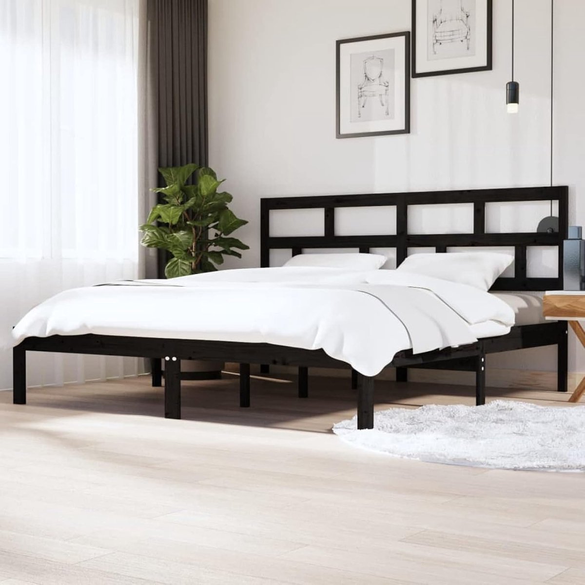 Houten Bedframe - Massief Grenenhout - Slaapkamer Inrichting - Natuurlijke Rustieke Look - 200 x 200 cm - Zwart