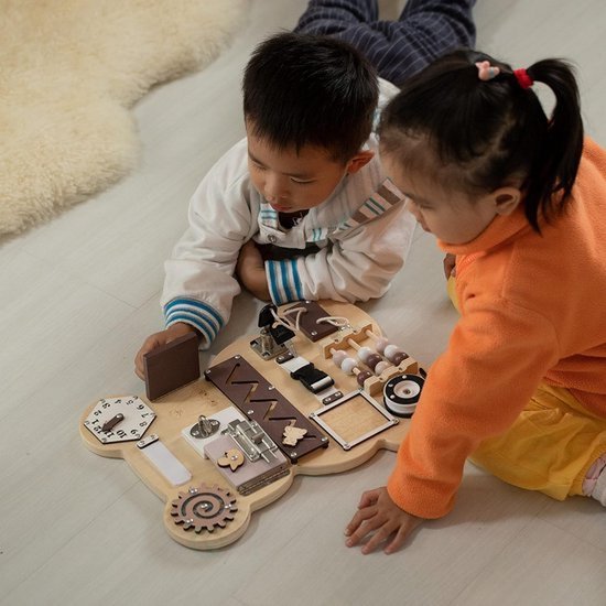 Montessori activiteitenbord - Berenvormig druk- & voelbord voor peuters - Stimuleert motoriek & zintuigen - Perfect voor thuis, kinderdagverblijf & speelzaal - Bruin — afbeelding 5