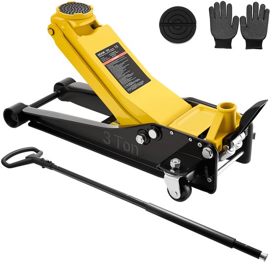 Gele en zwarte 3-tons autokrik met handvat, rubberen adapter en handschoenen op witte achtergrond.