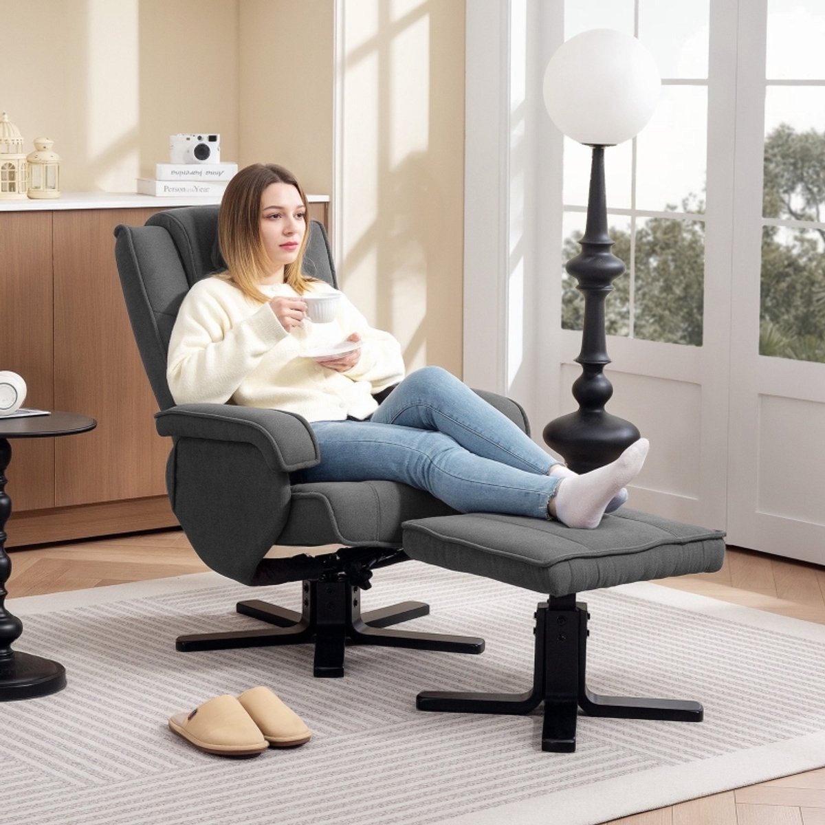 MODFU - Relaxstoel Met Voetenbank - Verstelbare Rugleuning En 360° Draaibaar - Schommelfunctie - Modern - Polyester - Donkergrijs