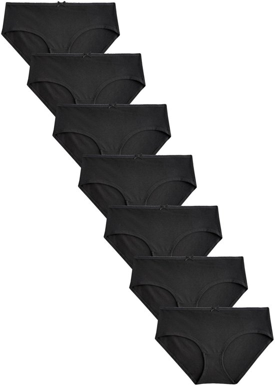 Zeven zwarte slips met strikje, op een rij.
