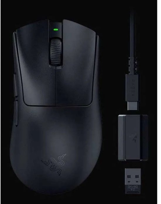 Zwarte Razer DeathAdder V3 hyperspeed gaming muis met USB-C oplaadkabel, adapter en dongle.
