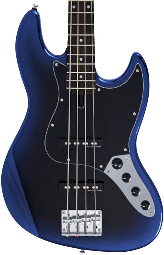Close-up van een blauwe 4-snarige Jazz basgitaar met zwarte slagplaat, chrome hardware en 4 zwarte knoppen.