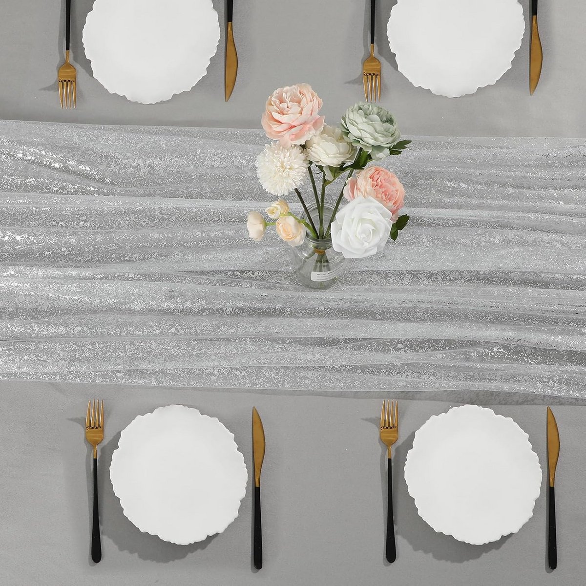 Glanzende Zilveren Tafelloper voor Bruiloft en Feestdecoratie - Boho Stijl