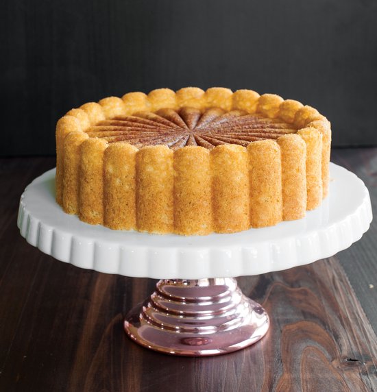 Nordic Ware Elegant Heart Shape Bundle Shape Cast Aluminum Bundle Shape Official Bundle Shape with Heart Shape Cake Mold Made in USA, Colour: Toffee