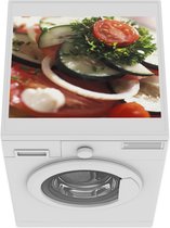 Wasmachine beschermer mat - Extreem close-up van Griekse salade - Breedte 55 cm x hoogte 45 cm