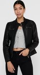 Dames, zwart, bikerjack van kunstleer met opstaande kraag en zilverkleurige ritsen, gedragen met grijze top.