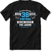 38 Jaar Legend - Feest kado T-Shirt Heren / Dames - Wit / Blauw - Perfect Verjaardag Cadeau Shirt - grappige Spreuken, Zinnen en Teksten. Maat S