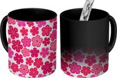 Magische Mok - Foto op Warmte Mokken - Koffiemok - Bloemen - Roze - Patronen - Magic Mok - Beker - 350 ML - Theemok