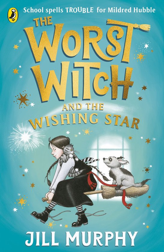 De kaft van "The Worst Witch and the Wishing Star" toont een heks op een bezem met een kat en een hond. De tekst "School spells TROUBLE for Mildred Hubble" staat bovenaan.