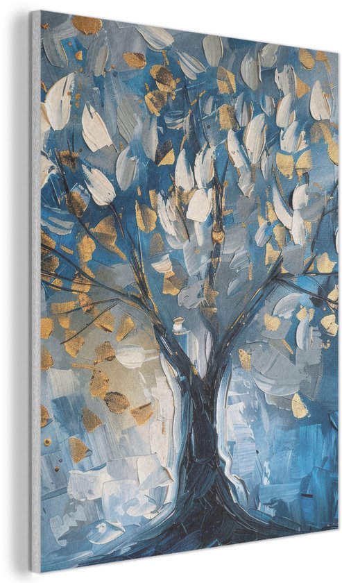 Abstract schilderij van een boom met blauwe en gouden bladeren, schuin van voren gefotografeerd.
