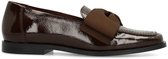 Manfield - Dames - Bruine lakleren loafers met strik - Maat 42