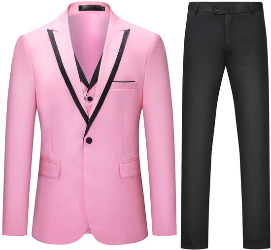 Roze colbert, zwart gilet en zwarte pantalon, deel van een driedelig pak.