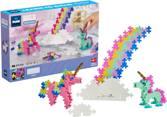 Plus-Plus 'Learn to Build Unicorns' doos met speelgoed eenhoorns en een regenboog.