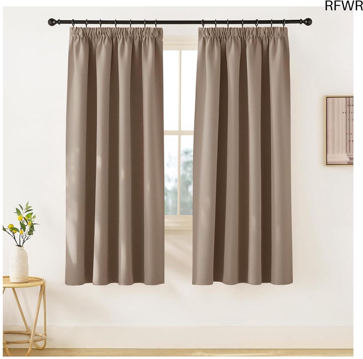 RFWR Verduisterende Gordijnen Kort - Warmte-isolerend en Stijlvol voor Woonkamer en Slaapkamer - 140x175 cm Cappuccino