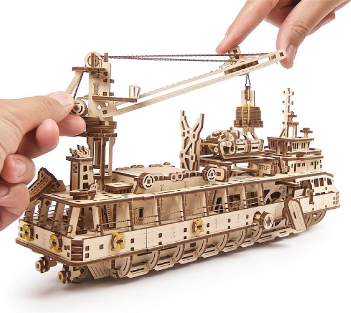 UGEARS Le Rêve de Sérénité Maquette en Bois à Construire Bateau