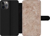 Bookcase Geschikt voor iPhone 11 Pro Max telefoonhoesje - Marmer print - Bruin - Patronen - Met vakjes - Wallet case met magneetsluiting