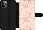 Bookcase Geschikt voor iPhone 11 Pro Max telefoonhoesje - Marmer print - Rose goud - Patronen - Chic - Met vakjes - Wallet case met magneetsluiting