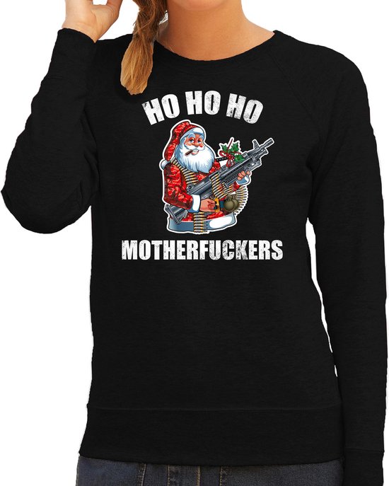 Zwarte trui met opdruk: Santa met geweer en tekst 'HO HO HO MOTHERFUCKERS'.