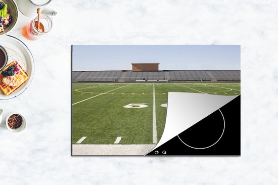 KitchenYeah® Inductie beschermer 80.2x52.2 cm - American Football veld en stadion - Kookplaataccessoires - Afdekplaat voor kookplaat - Inductiebeschermer - Inductiemat - Inductieplaat mat