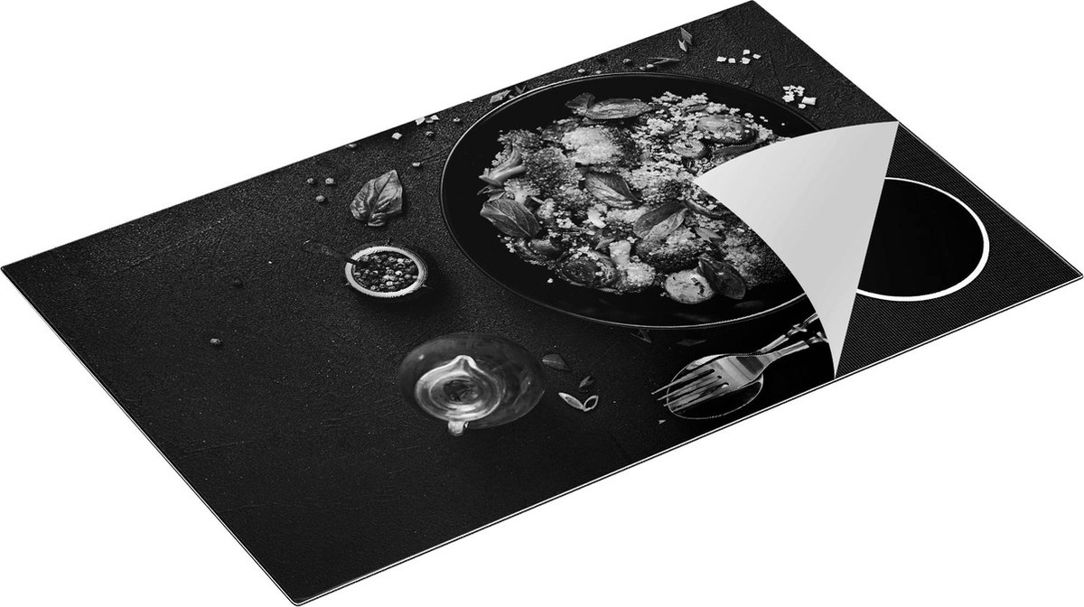 Chefcare Inductie Beschermer Salade Bord met Groentes - Zwart Wit - 85x55 cm - Afdekplaat Inductie - Kookplaat Beschermer - Inductie Mat