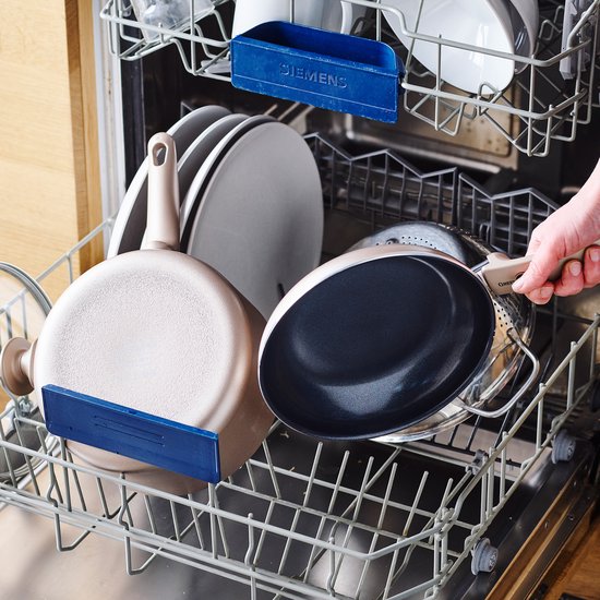 GreenPan Cambridge Koekenpan 28cm - PFAS-vrije antikleeflaag – Koekenpan inductie - Keramische koekenpan – Ovenbestendig tot 160°C – Koudgrepen - Brons