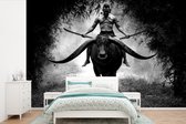 Behang - Fotobehang Thaise krijger en zijn buffel - zwart wit - Breedte 360 cm x hoogte 240 cm