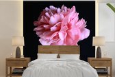 Behang - Fotobehang Roze pioen in bloei - Breedte 300 cm x hoogte 300 cm