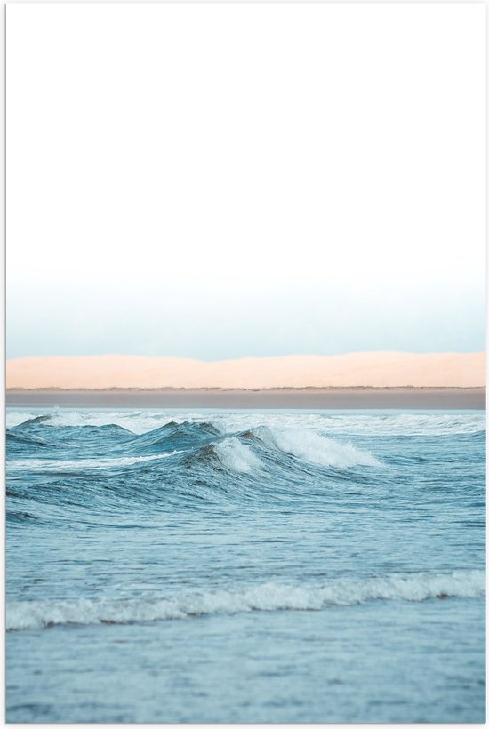 Poster Glanzend – Licht Blauwe Zee met Kleine Golven - 50x75 cm Foto op Posterpapier met Glanzende Afwerking