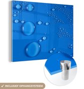 MuchoWow® Glasschilderij 160x120 cm - Schilderij acrylglas - Druppels op een felblauwe achtergrond - Foto op glas - Schilderijen