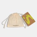 Licht beige opbergzakje van stof met 'imoshion' logo en bijpassend kartonnen label.