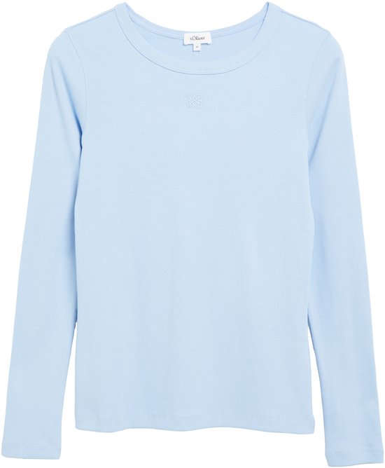 Lichtblauw geribbeld shirt met lange mouwen, ronde hals en S.Oliver-label in de nek en geborduurd detail.