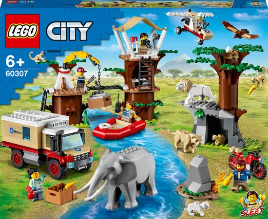 LEGO® City Wildlife Rescue kamp 60307 bouwset met een uitkijktoren, reddingsvoertuig, ultralicht vliegtuigje, drijvend bootje, motor, olifant, adelaar, leeuwenhol, leeuw, leeuwin, 2 leeuwenwelpjes en 6 minifiguren (503 onderdelen)