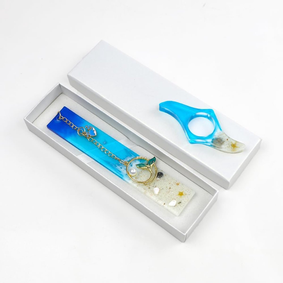 gepersonaliseerde blauwe zee bladwijzer met visstaart charme, praktische boekenlegger als cadeau voor scholieren, leraren, vrouwen, moeders, boekdecoratie en afstudeercadeau