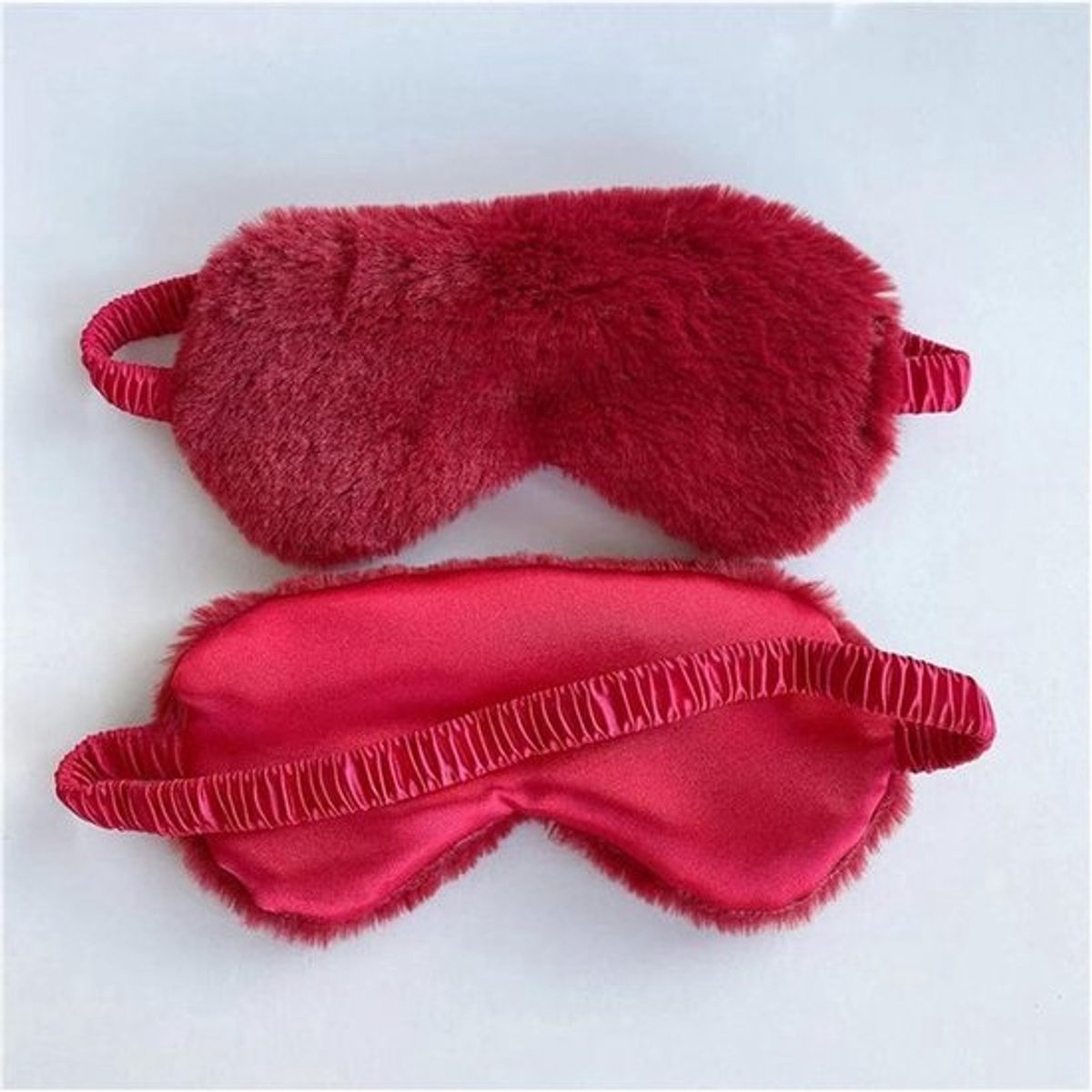Slaapmasker Pluche Zijde - Oogmasker Blinddoek - Diepe Rust Bevorderen - Nul Druk Ontwerp - 20.5x9.5cm - Wijnrood