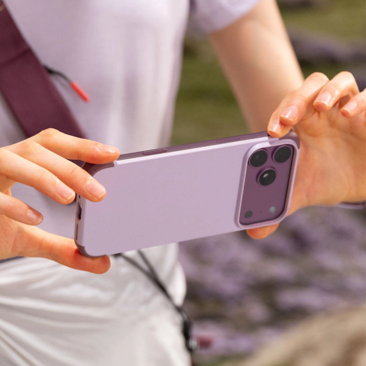 MOFT Hoesje Geschikt voor iPhone 18 Pro Max - MOVAS Frame Back Cover - Compatibel met MagSafe - Vegan Leer Case - Beschermhoes Ultra Dun - Duurzaam - Roze