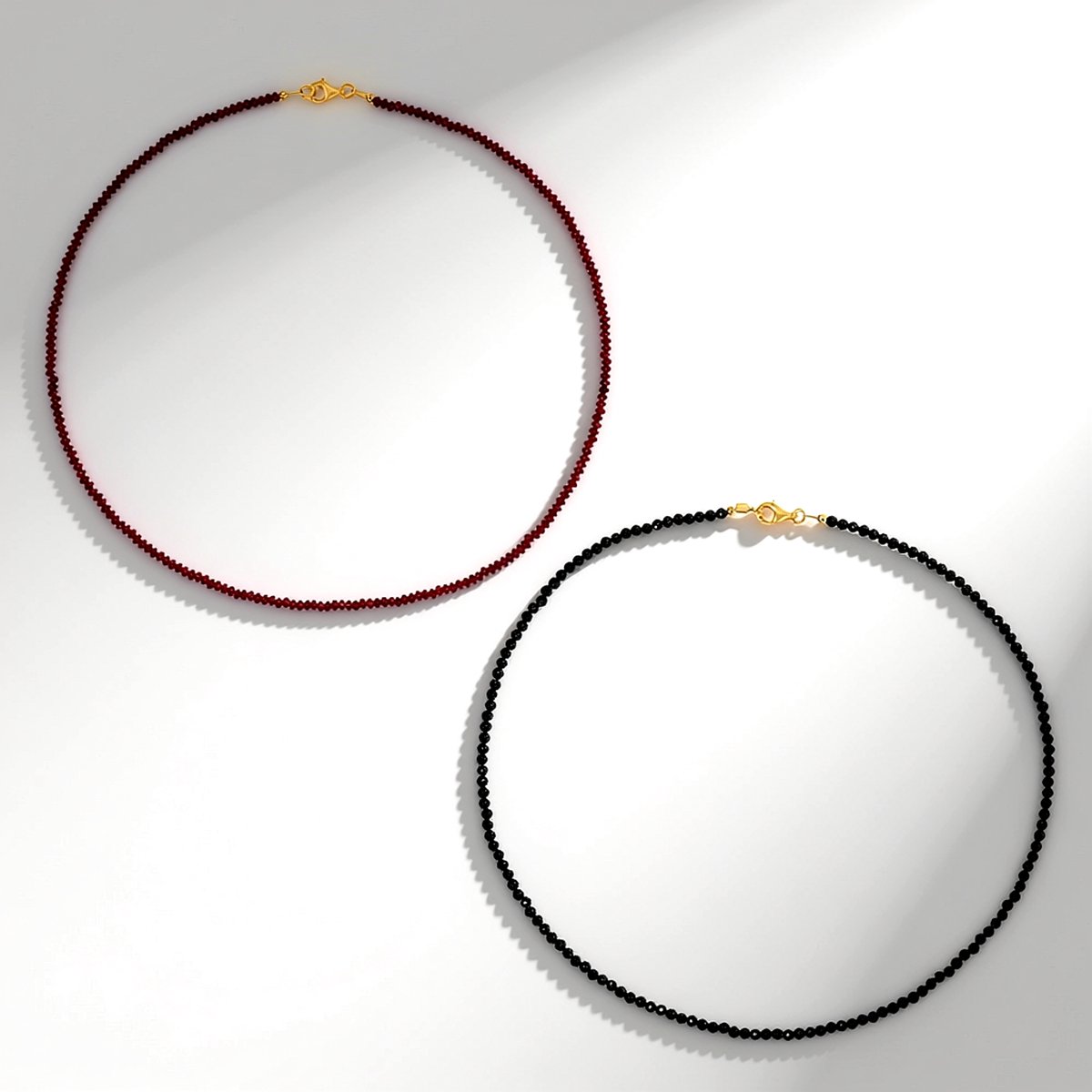 Cavill - Zilveren Halsketting 925 Sterling Zilver Verguld - Mozambique Granaten 31,2 ct & Zwarte Spinel 34,5 ct - 45 cm - Elegante Damesketting