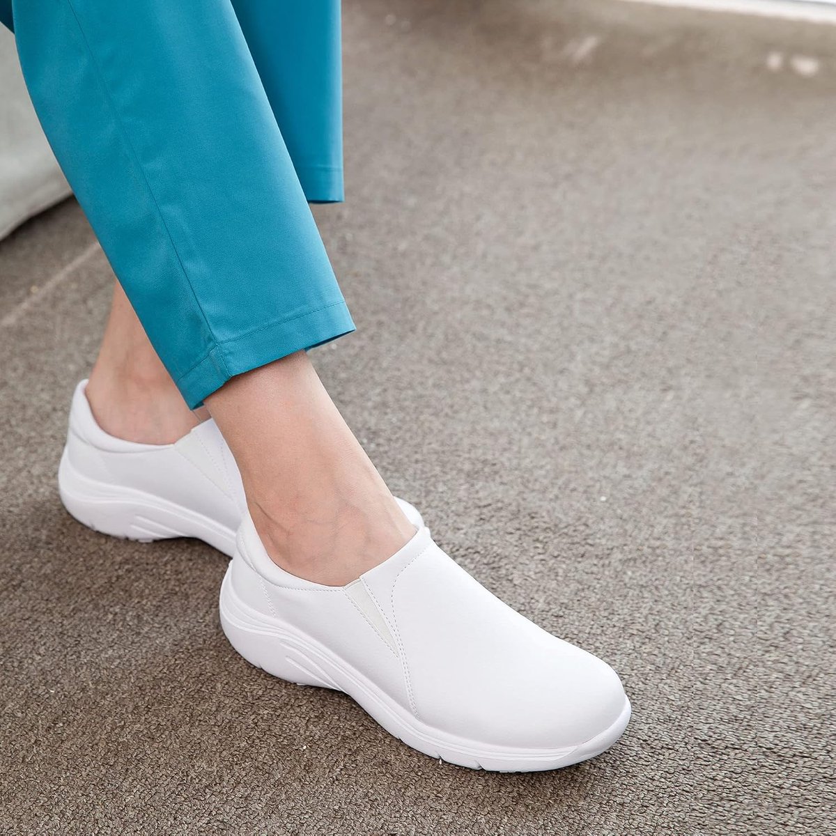 Dames Slip On Lichtgewicht Slip Resistant Comfort Nursing Schoenen